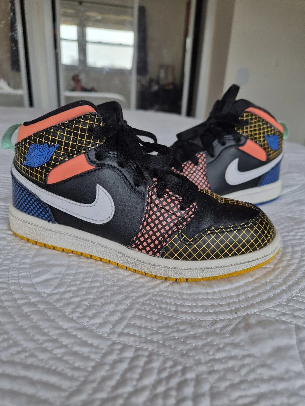 VGUC Nike Air Jordan Mid MMD GS Multi Grid Black Sneakers Kids 13